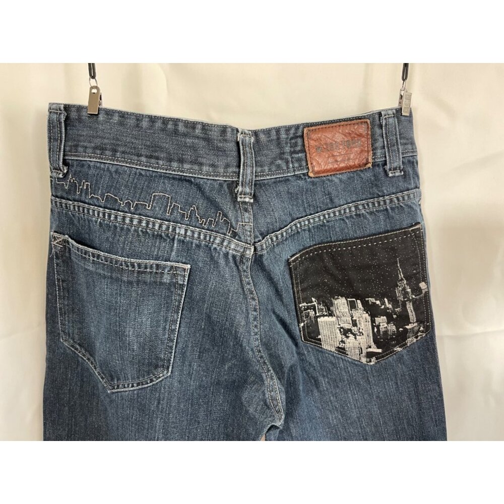 ZOO YORK Mens 32" Denim Jeans Featuring New York Skyline Patch